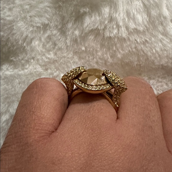 Rose Gold Swarovski Women\'s Ring